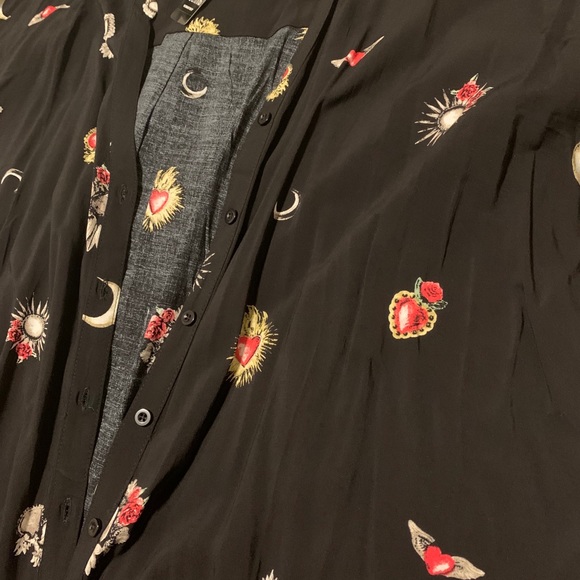 sacred heart button down - Picture 2 of 4